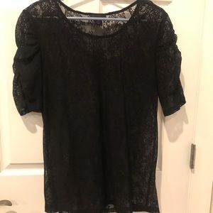 Apostrophe lace 3/4 sleeve